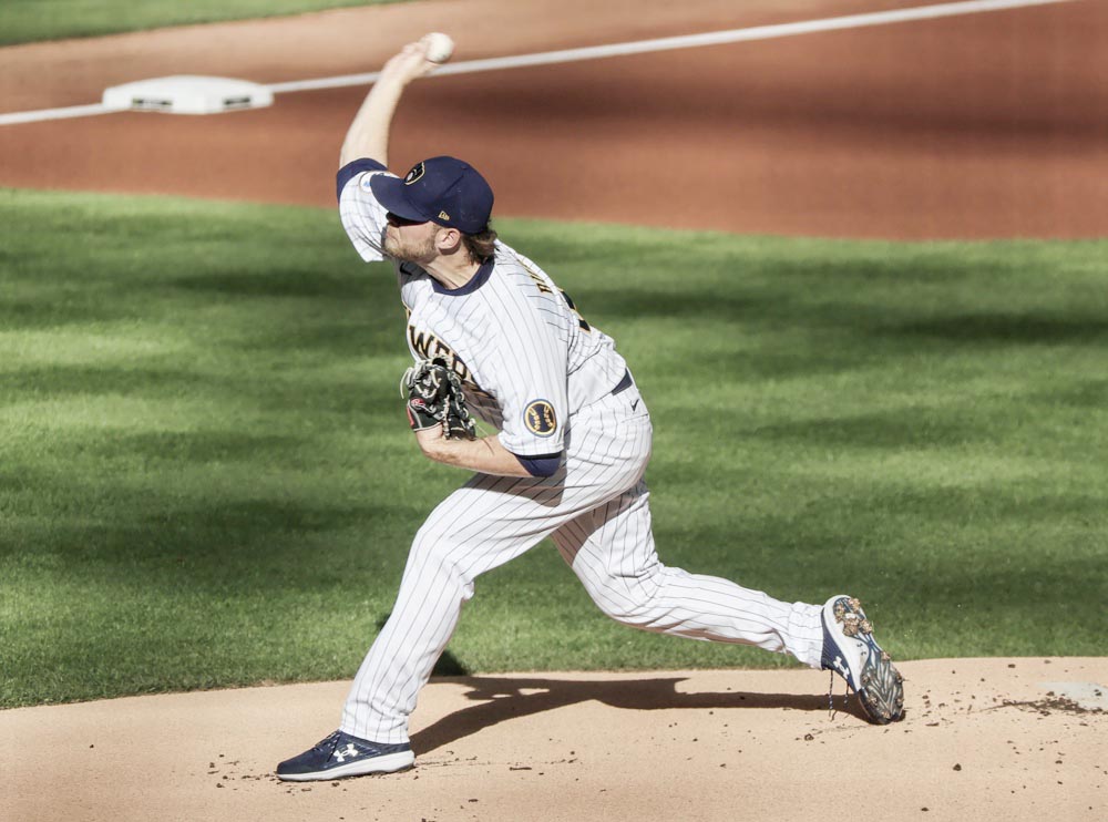 Orioles adquieren a Corbin Burnes, ganador del premio Cy Young, desde los Cerveceros