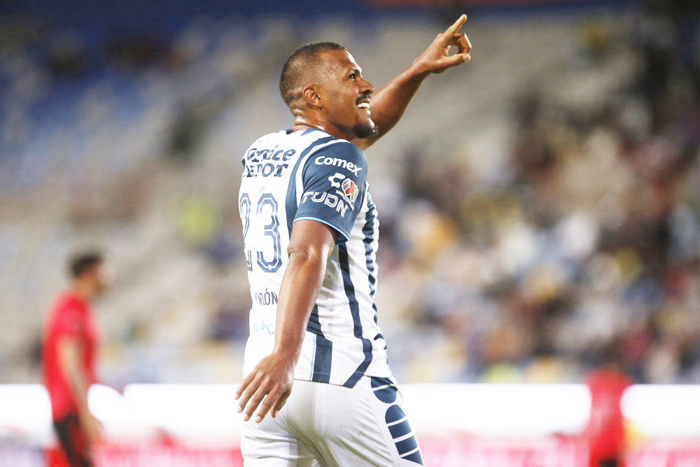 El Pachuca del venezolano Rondón retará al campeón América del chileno Valdés