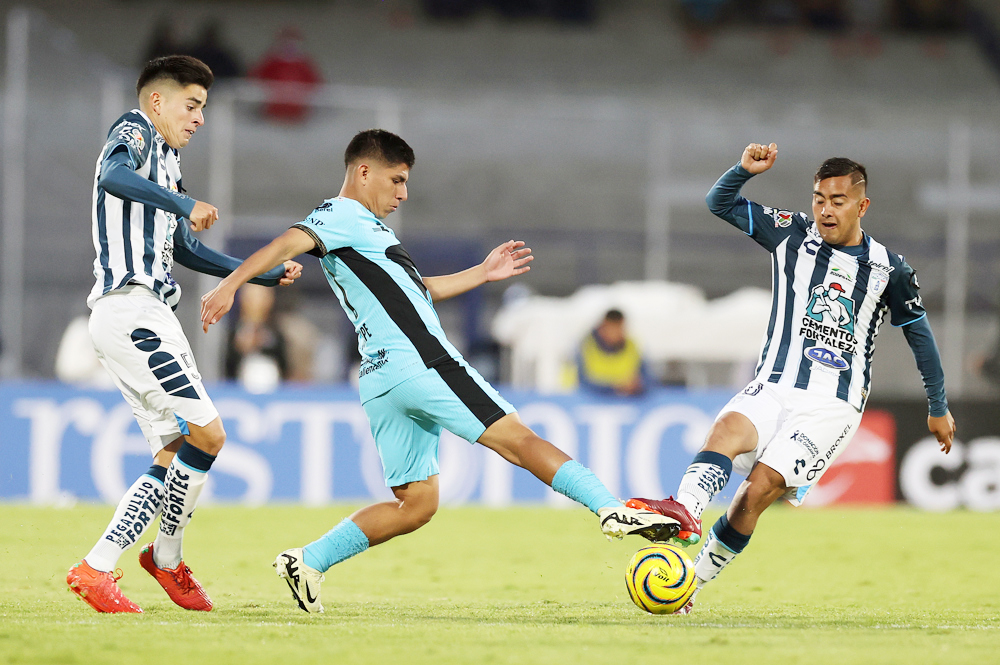 El líder Pachuca del venezolano Rondón visita al Monterrey de Canales en esperado duelo