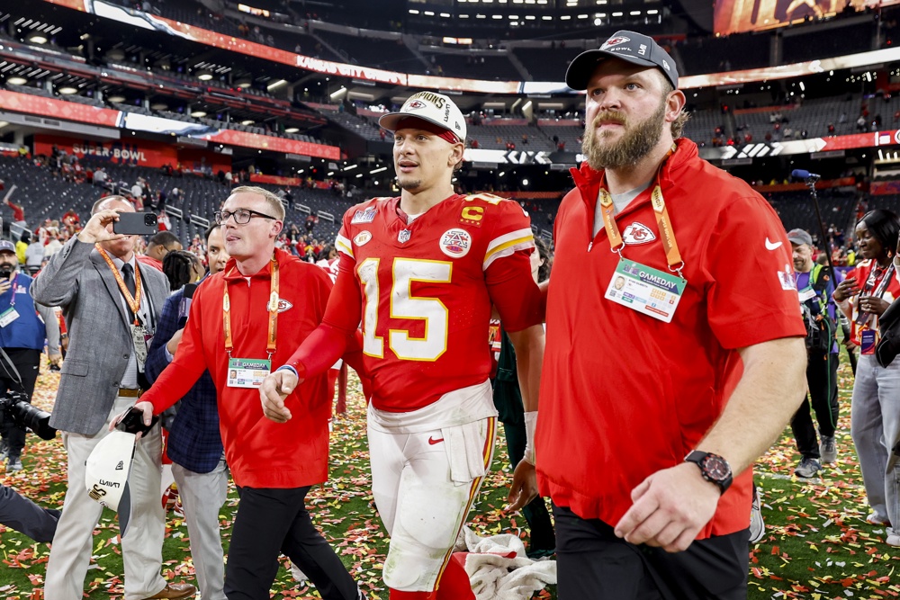 Mahomes logra el tercer MVP de su carrera y sigue el rastro de Tom Brady