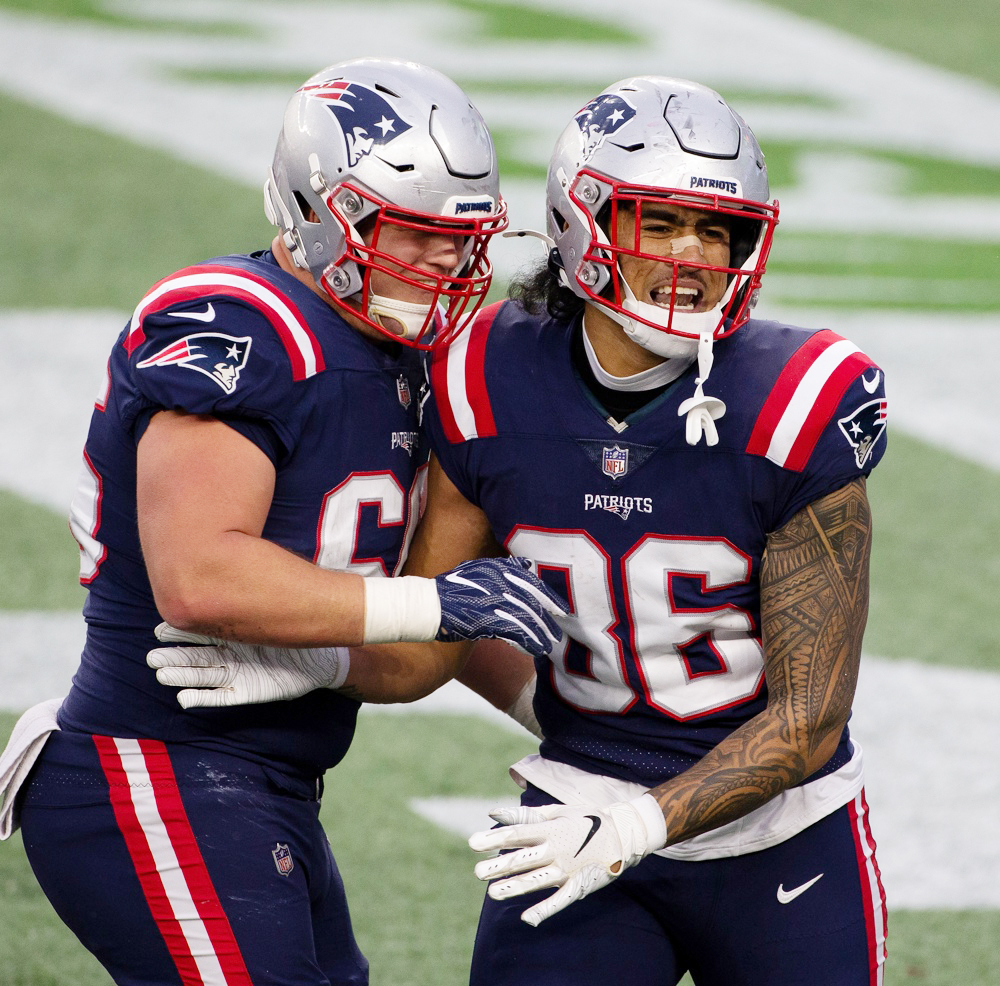 Los Patriots inician su reconstrucción con salidas de Ferentz, Guy y Phillips