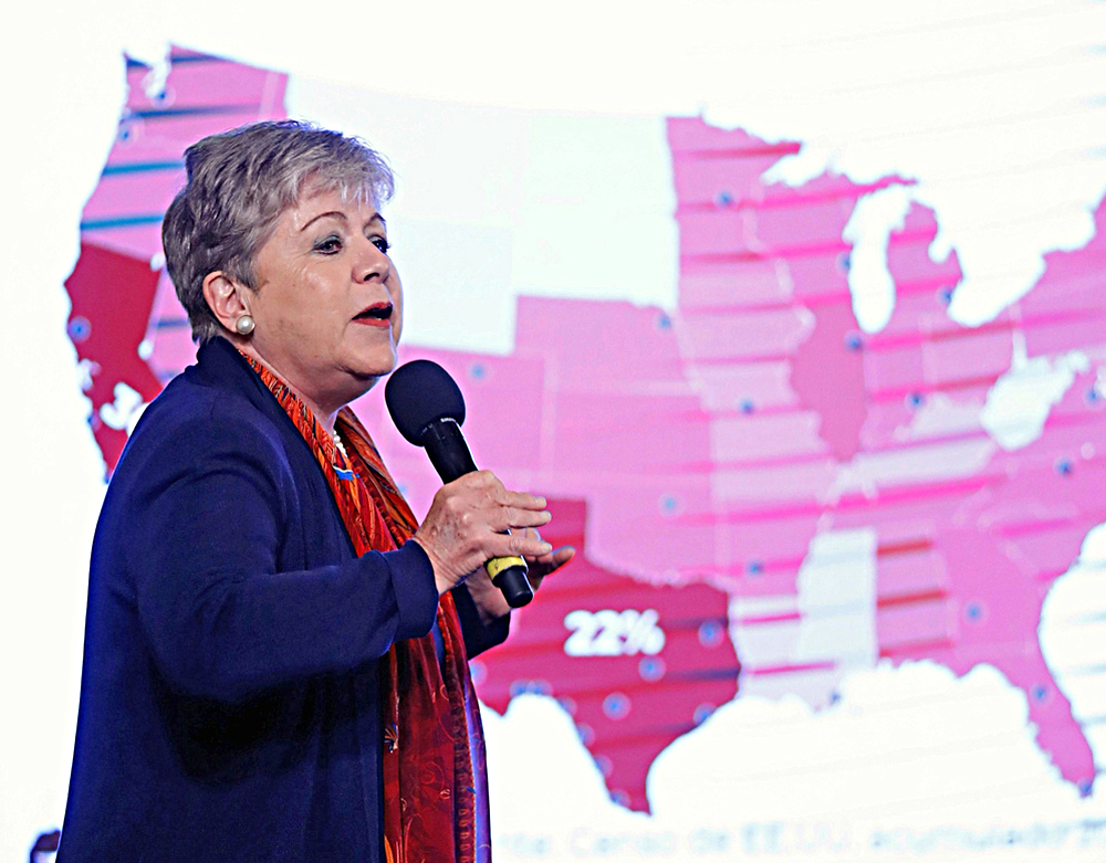 Mexicanos, pieza clave de la economía de EU