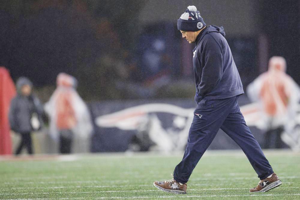 El padre de Tom Brady dice que Belichick dirige con un sistema militar que hoy no funciona