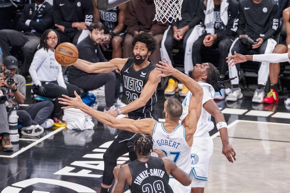 Los Raptors fichan a Dinwiddie y Schroeder recala en Brooklyn