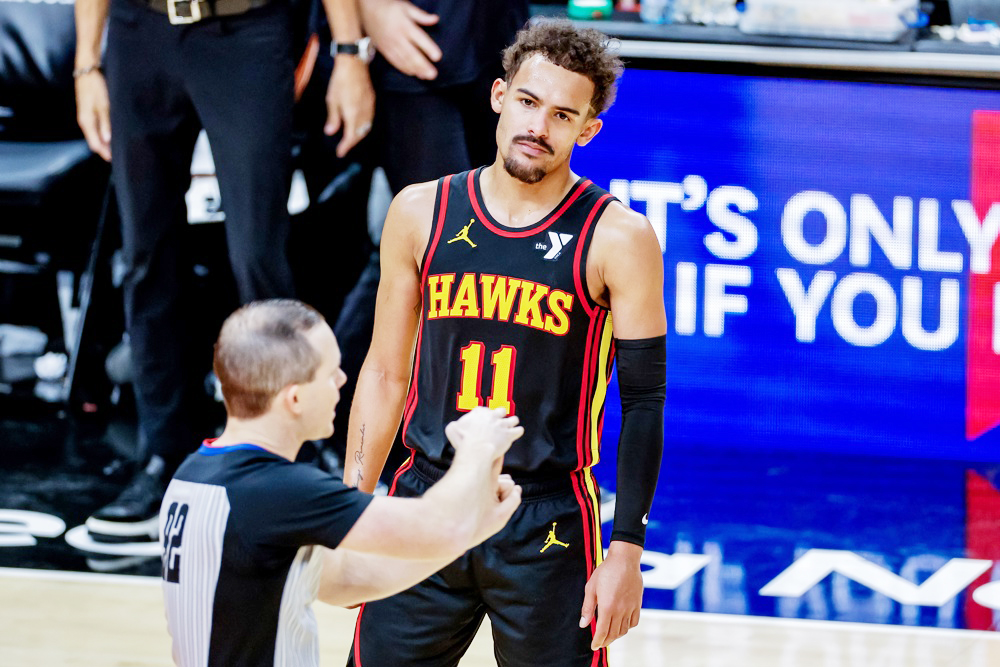 Trae Young se operará el meñique de la mano izquierda y se perderá al menos cuatro semanas