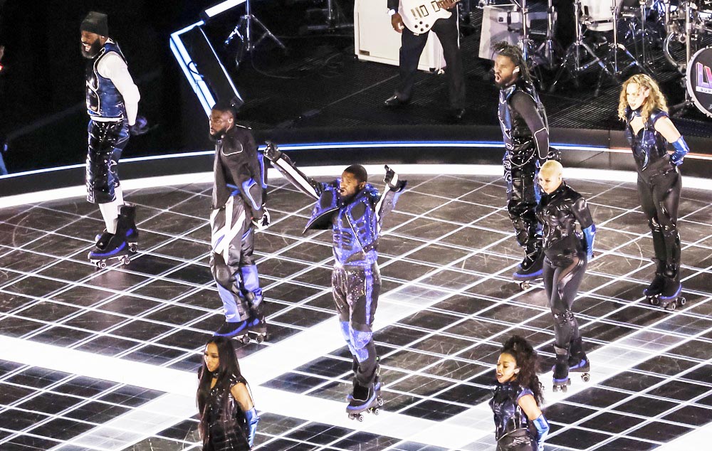 Usher, ‘el Rey’ del R&B, homenajeó a Michael Jackson durante su espectáculo en el Super Bowl