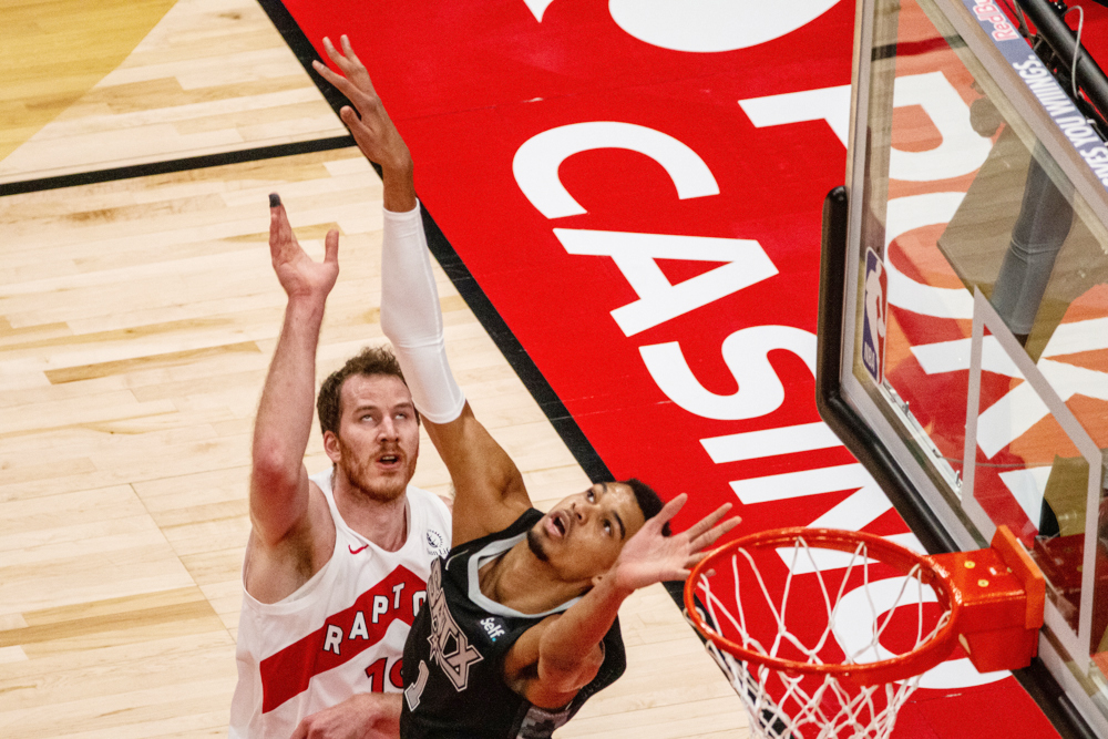 Wembanyama impresiona, Bucks y Wolves arrasan y Mavericks y Warriors siguen sin perder