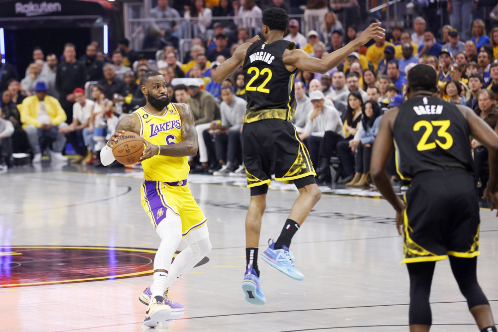 Los Warriors intentaron fichar a LeBron en la recta final de este mercado, según ESPN