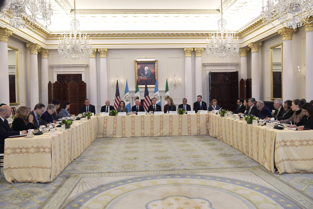 El nuevo Gobierno de Guatemala se suma al plan de EEUU y México para reducir la migración
