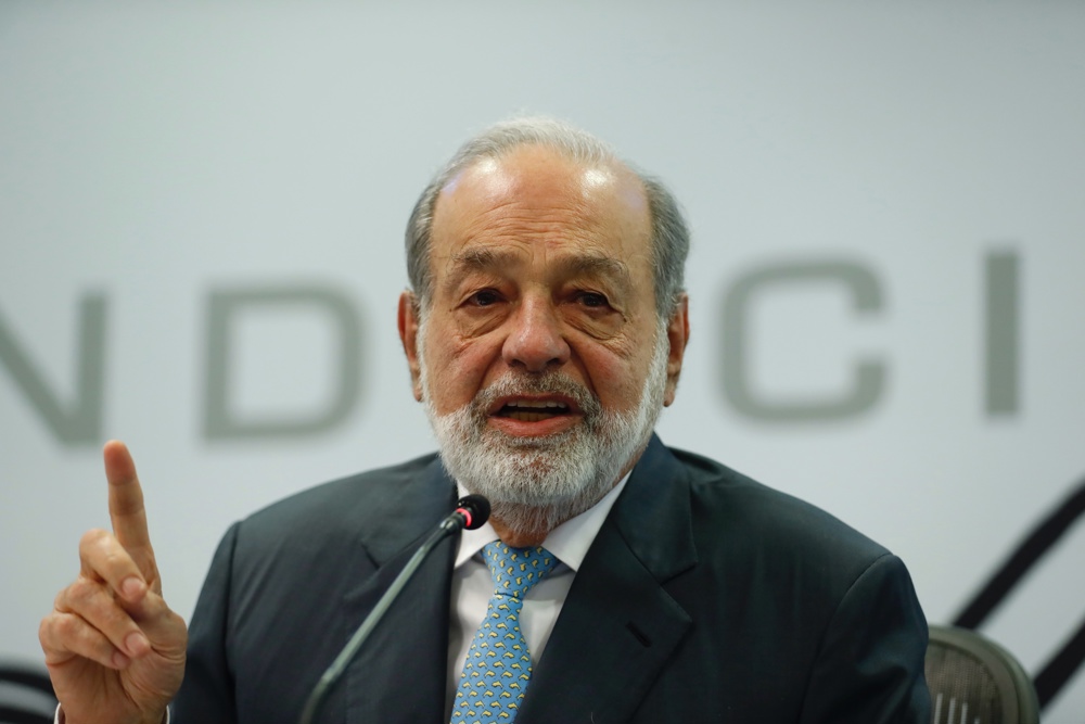 Carlos Slim no comparó volver a votar por Morena con contratar a un exempleado estafador