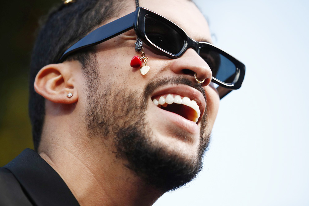 Bad Bunny celebra sus 30 años de vida de manera explícita y social