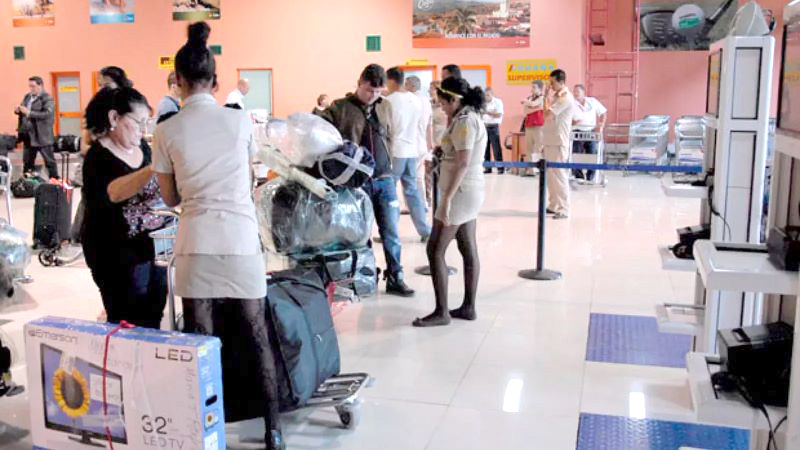 Cuba extiende la libre importación de artículos de aseo, alimentos y medicinas