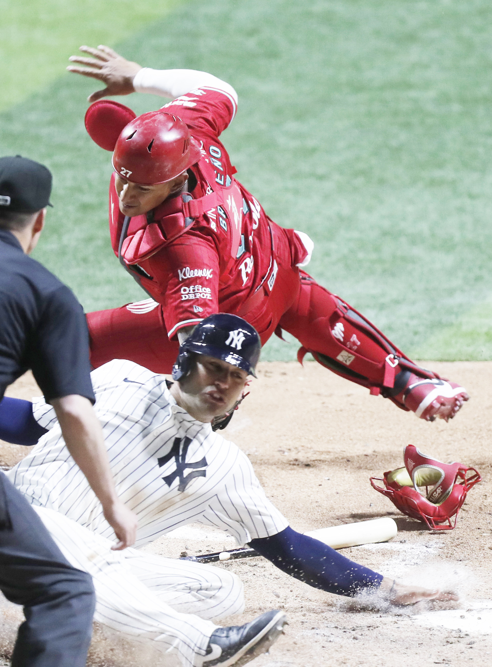 8-5. Los Diablos vencen por primera vez a los Yankees en serie de exhibición