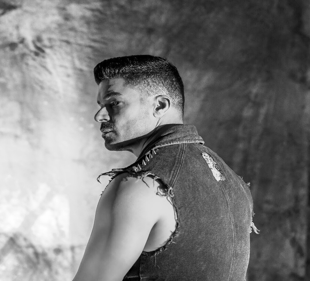 Jerry Rivera hace un triunfal regreso a la música con su álbum “Llegué yo”