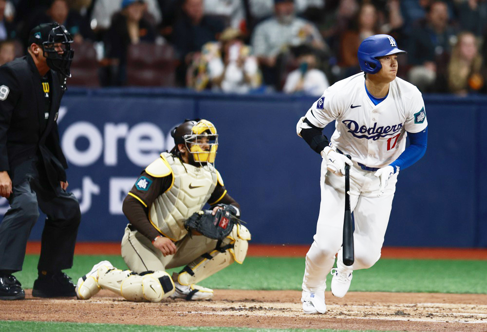 11-15. Machado batea jonrón para sentenciar la victoria de los Padres sobre Dodgers