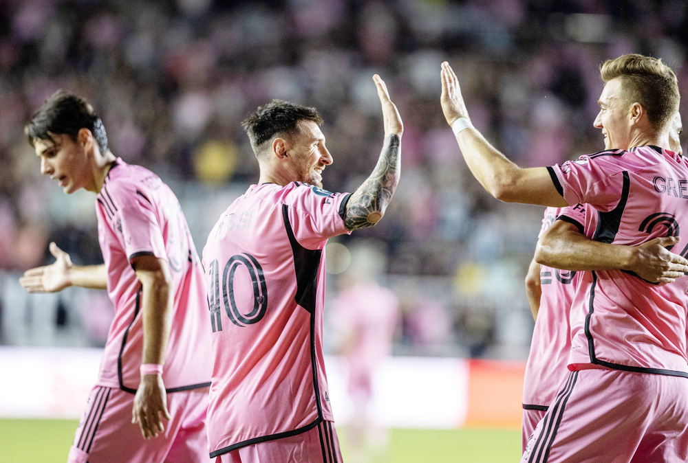 ‘Tata’ Martino: “Messi tiene una sobrecarga en el posterior derecho”