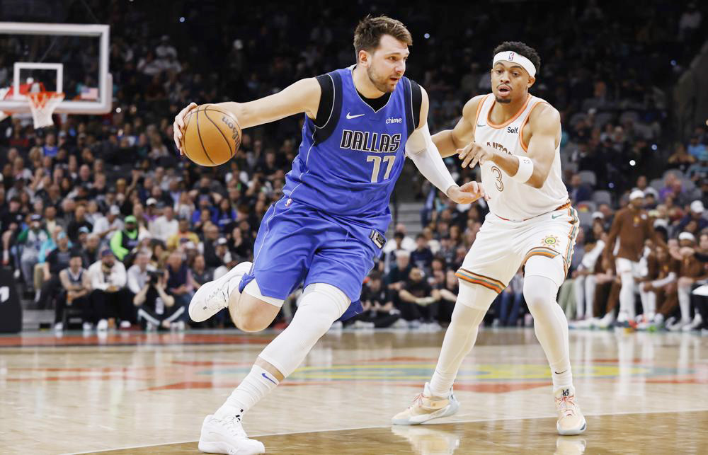 Denver sobrevive por los pelos en Minnesota y Dallas gana pese a un desafortunado Doncic