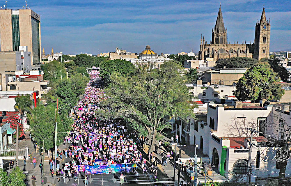 De norte a sur, mexicanas protestan por Día de la Mujer entre violencia y elecciones