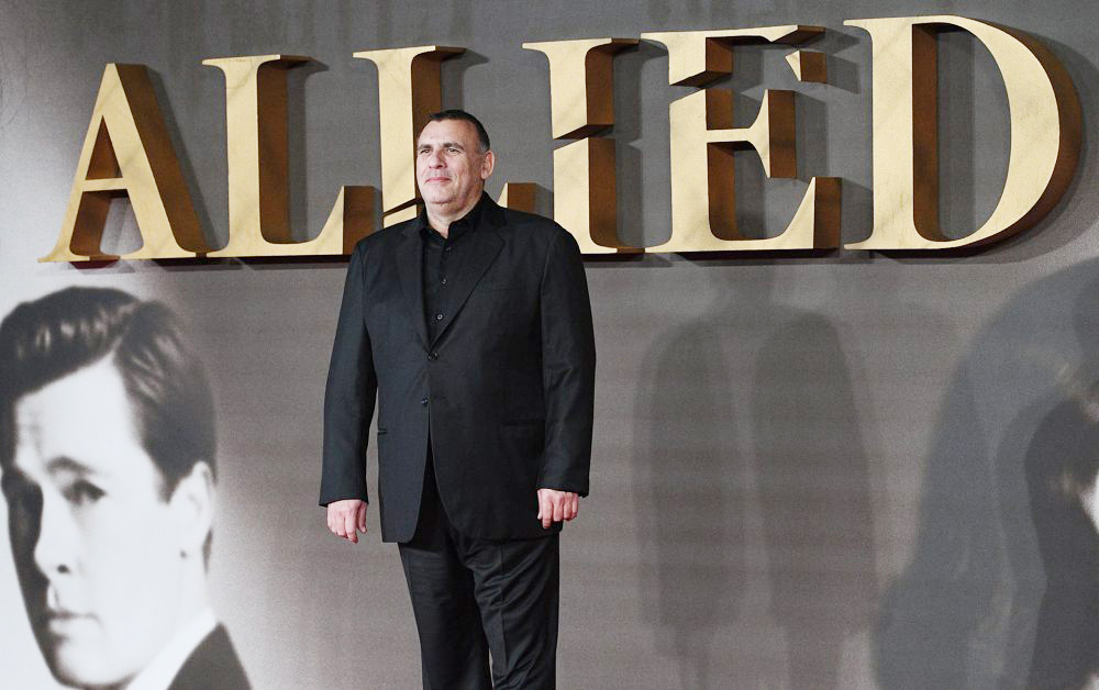 El productor de la película de Michael Jackson niega que se limpie la imagen del ídolo