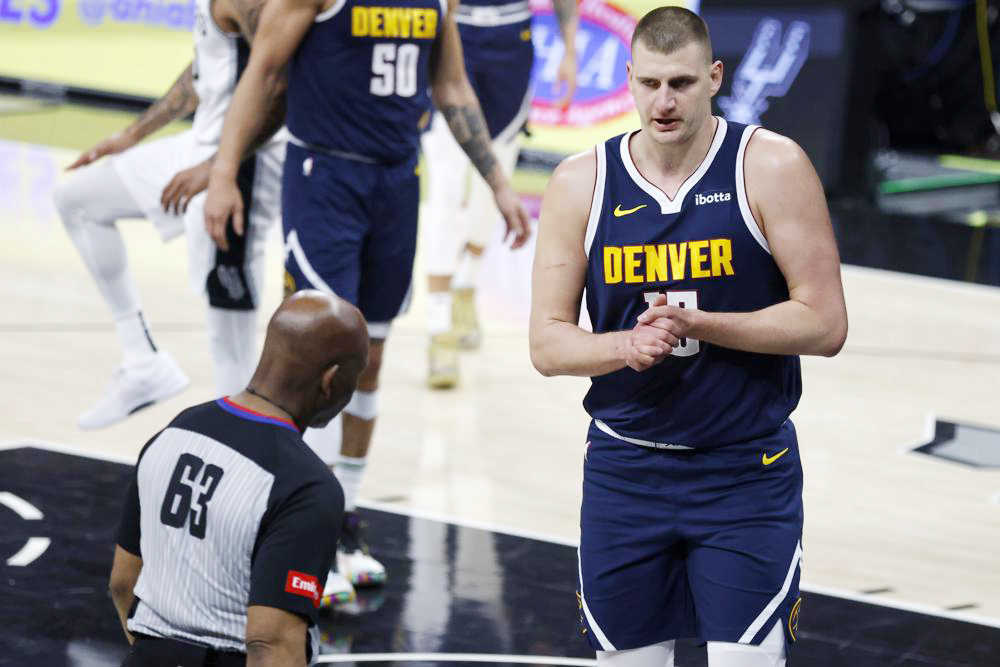 113-100. Los Nuggets siguen imparables y vencen sin problemas a unos combativos Knicks