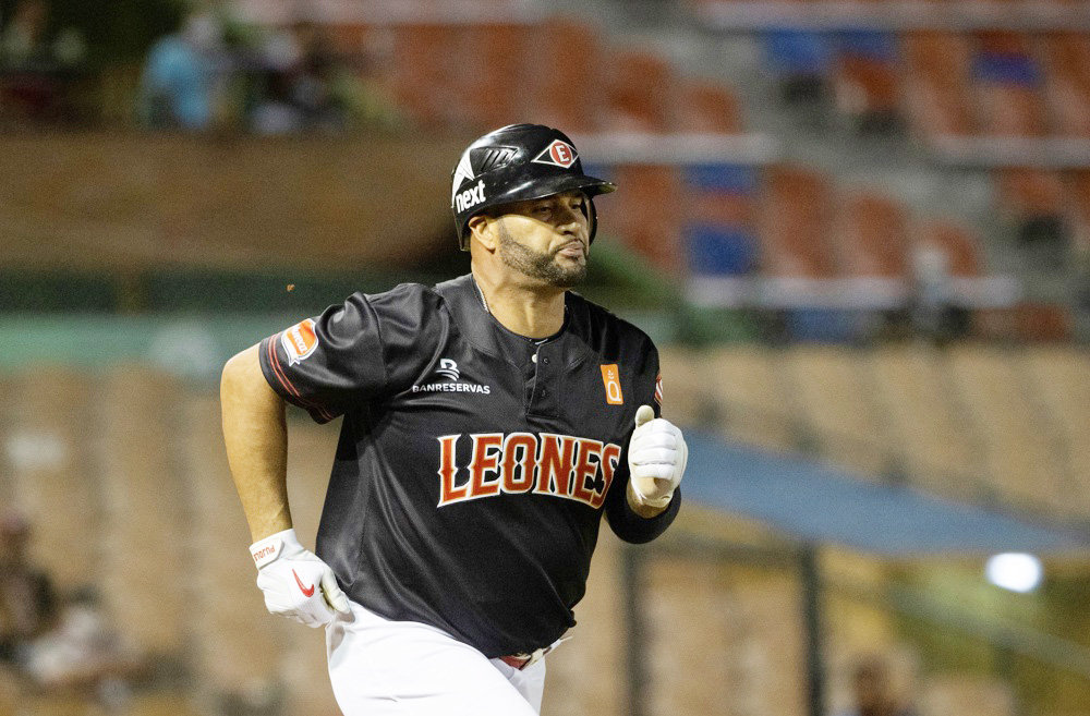Albert Pujols se enfoca en los Leones y tiene la mira puesta en las Grandes Ligas