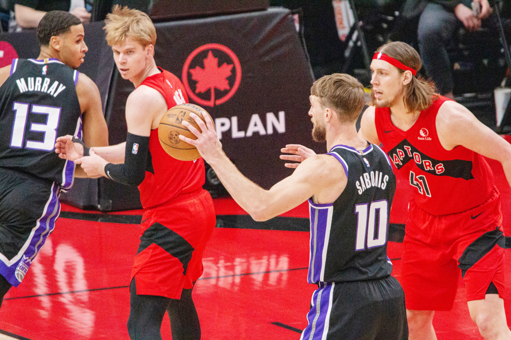 89-123. Sabonis suma su 24 triple doble con los Kings y los Raptors su octava derrota consecutiva