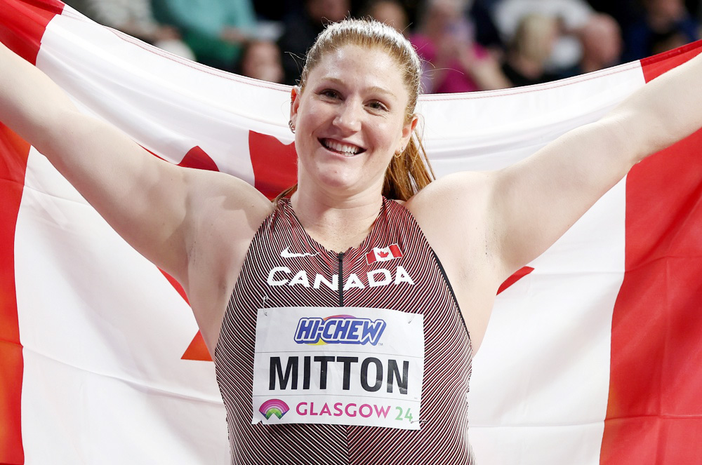 Sarah Mitton, campeona del mundo de lanzamiento de peso en pista cubierta