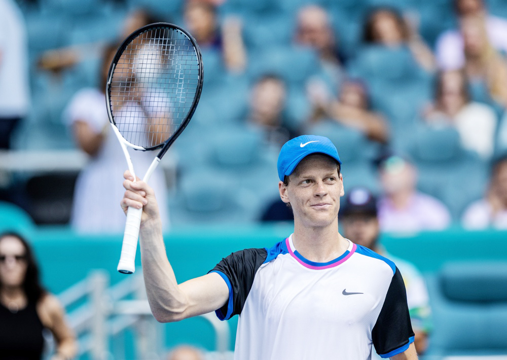 Sinner pone la directa a semifinales en el Masters 1000 de Miami