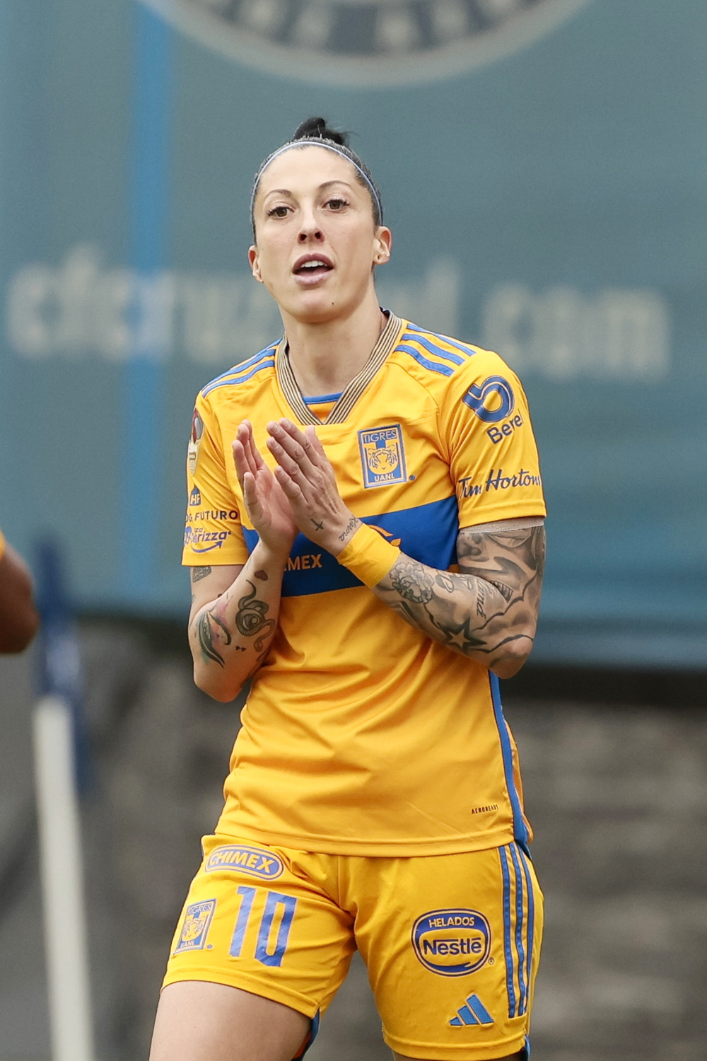 El líder Tigres, con Jenni Hermoso, recibe al Guadalajara en esperado duelo en México