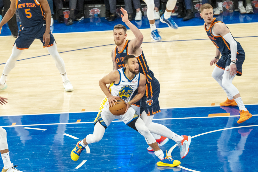 99-110. Curry y los Warriors quieren seguir soñando