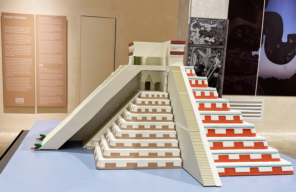 Físicos de México y EE.UU. buscan otra pirámide en el Castillo de Kukulcán en Chichén Itzá