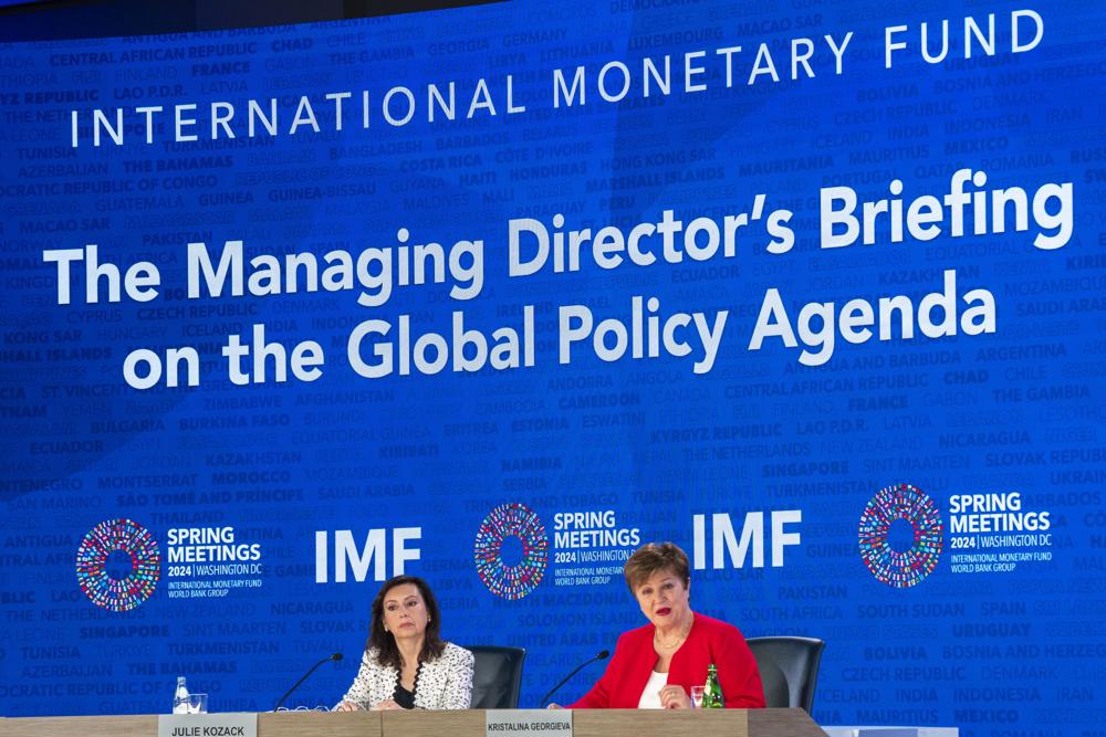 EEUU se beneficia del flujo migratorio pese a que crea un problema político, según el FMI