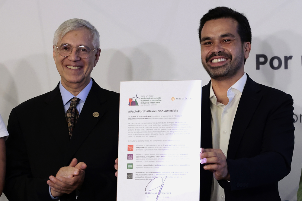 El opositor Máynez acusa a López Obrador de “derrotar” la agenda verde con “propaganda”