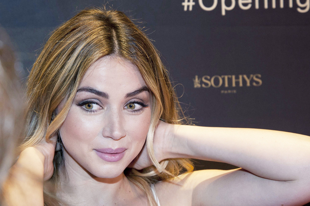 Dos fanáticos de Ana de Armas llegan a un acuerdo en demanda por el tráiler de ‘Yesterday’