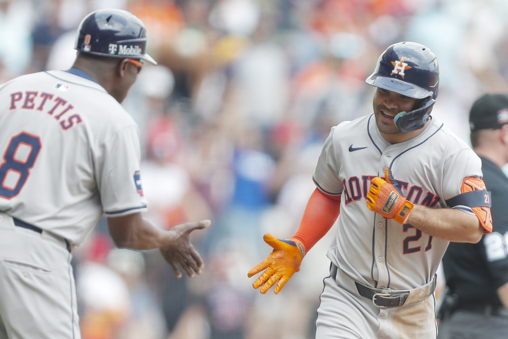 Los Astros barren en México a los Rockies y los Yanquis aplastan a los Cerveceros en la MLB