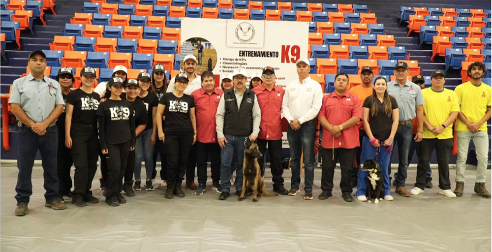 El rector de la UAT inaugura curso de adiestramiento canino K-9