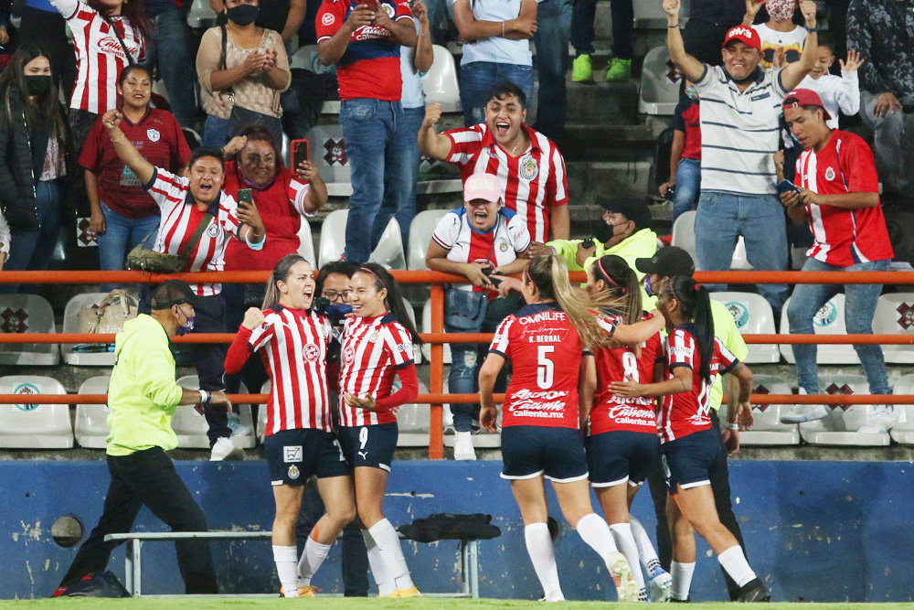 Guadalajara golea al Cruz Azul y amarra su pase a la fase final del Clausura femenino