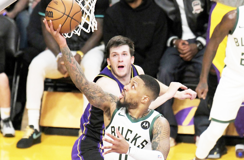 109-94. Lillard hace de Giannis para que los Bucks tomen ventaja frente a los Pacers