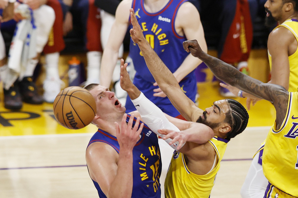 105-112. Los Nuggets dejan tocados a los Lakers