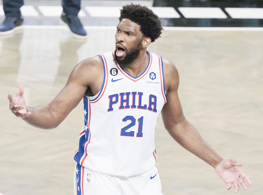 109-105. Embiid regresa después de dos meses y los Sixers sorprenden a los Thunder