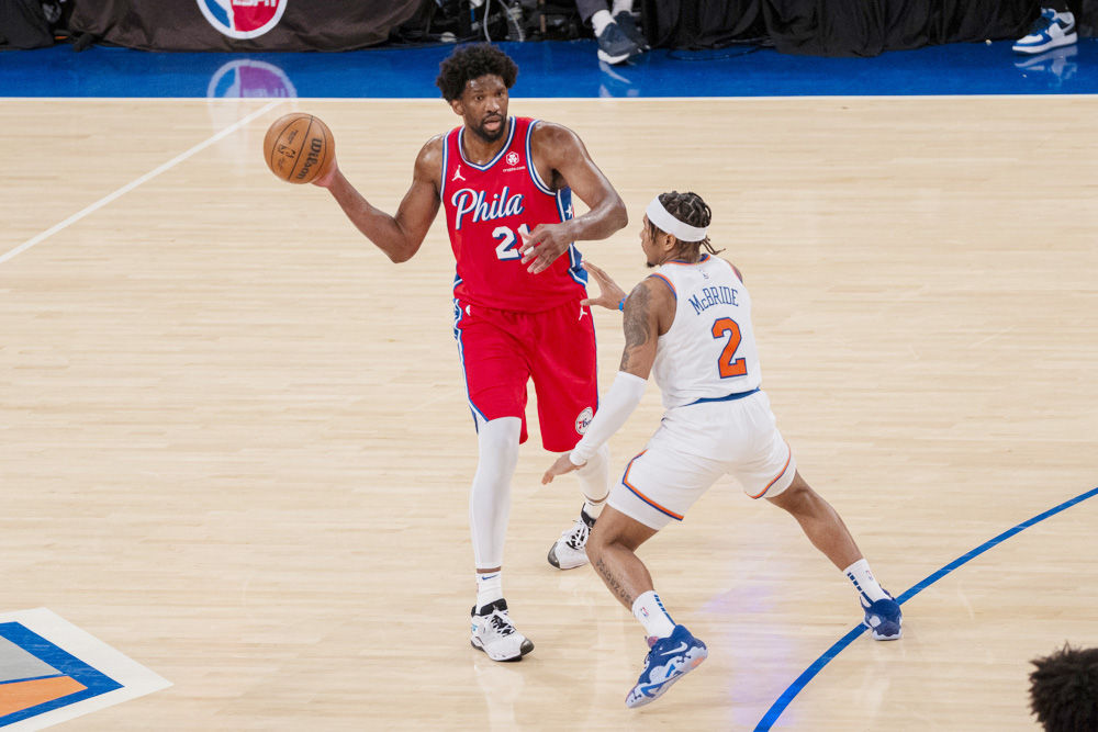 125-114. Embiid mete 50, bate su récord en ‘playoffs’ y da esperanza a los Sixers ante los Knicks