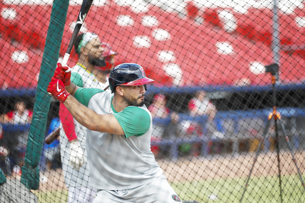 El panameño Iván Herrera conecta su primer jonrón en la remontada de los Cardenales a los Marlins