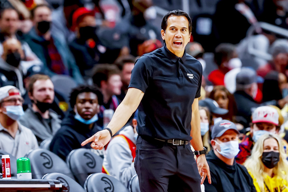 Heat-Bulls y Pelicans-Kings decidirán los dos últimos billetes para el ‘playoff’ de la NBA
