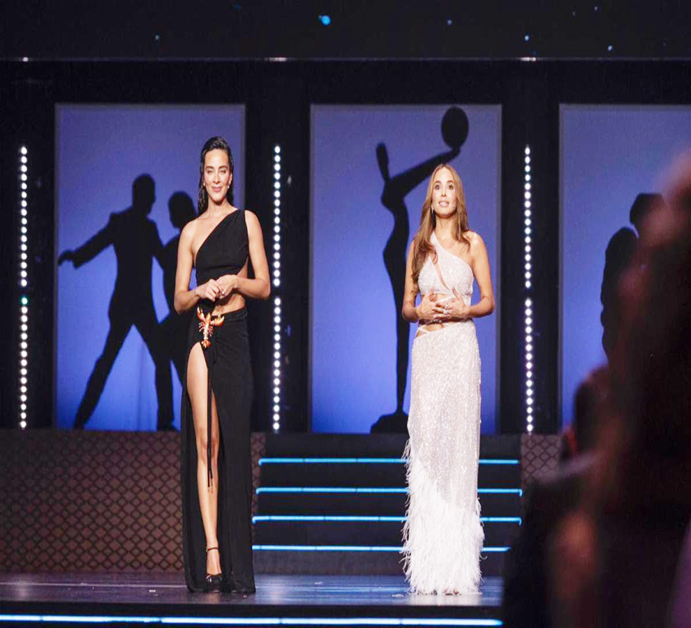 Majida Issa brilla como presentadora junto a Esmeralda Pimentel en Premios Platino