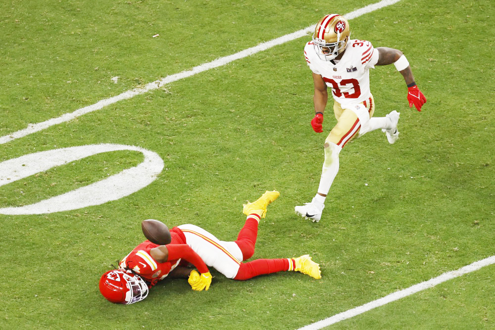 Rice, de los Chiefs, es demandado por un millón de dólares por víctimas de accidente