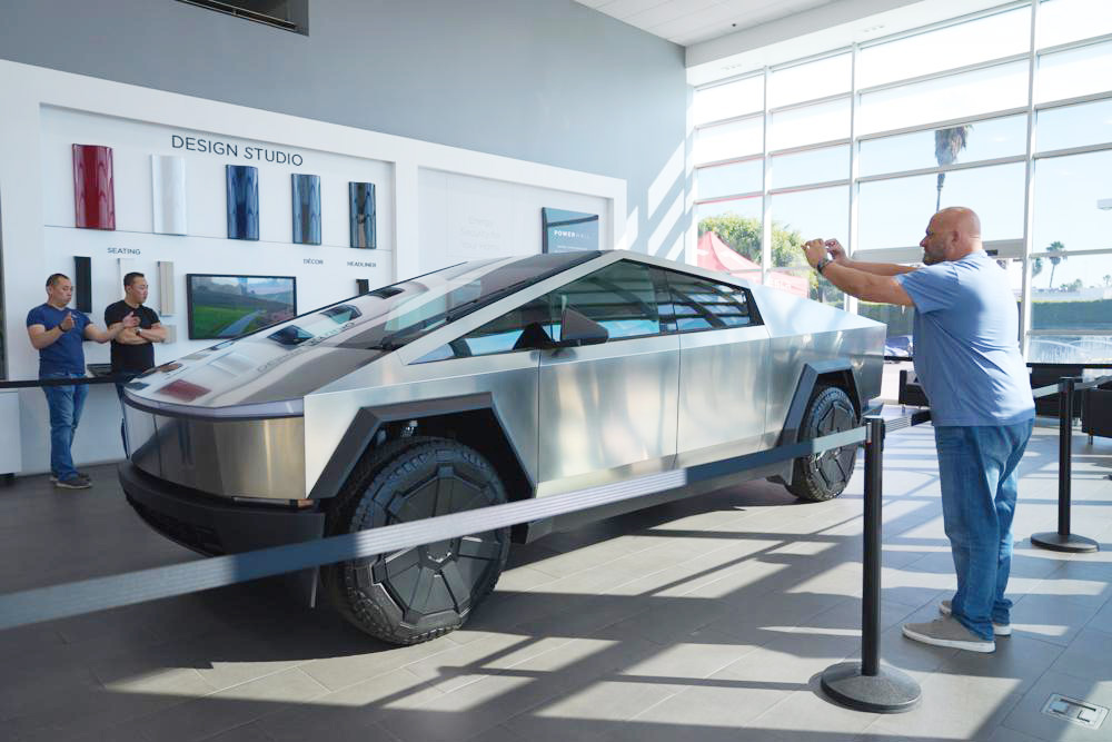 Tesla llamará a revisión 3.878 camionetas Cybertruck por un defecto en su acelerador