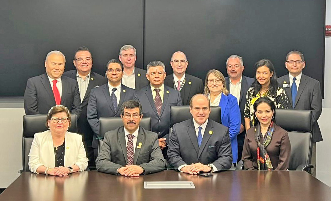 Reafirman la UAT y el South Texas College colaboración académica y científica