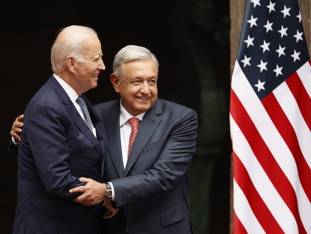 Biden y López Obrador acuerdan “medidas inmediatas” para reducir los cruces fronterizos