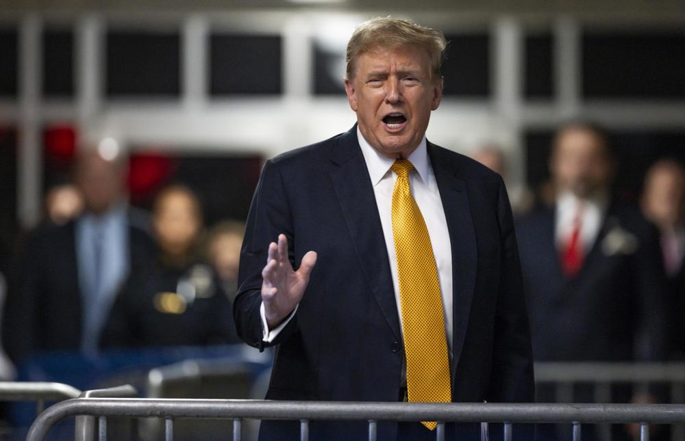 Demócratas abren investigación sobre posible quid pro quo de Trump con petroleras