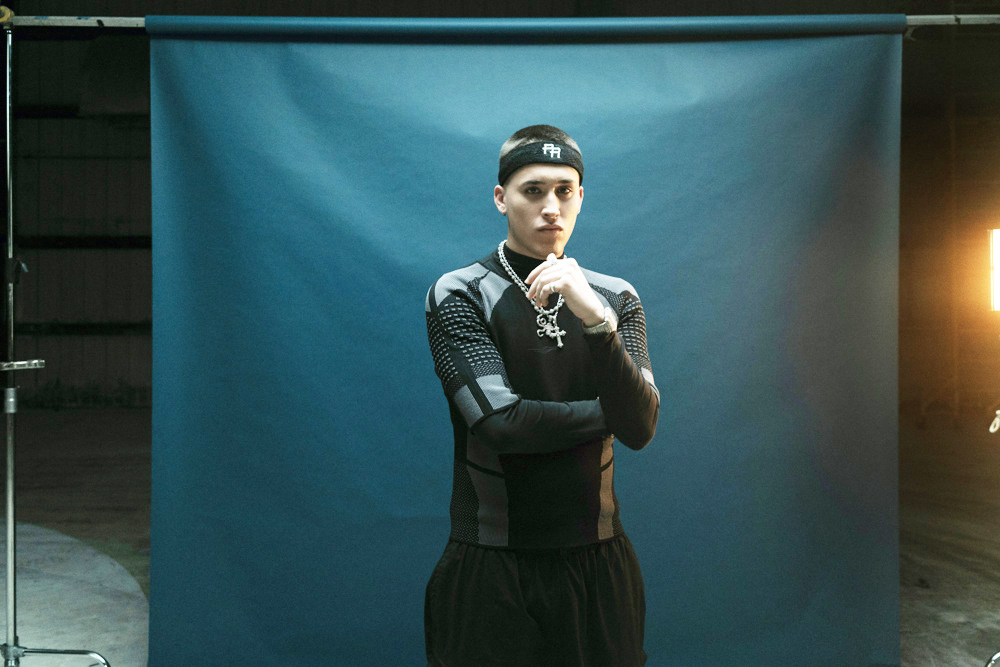 El cantante urbano puertorriqueño Alejo lanza su segundo álbum ‘En Esta Nos Fuimos Lejos’